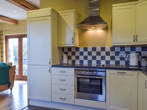 Kitchen | Cilau Bach, Trefgarn Owen