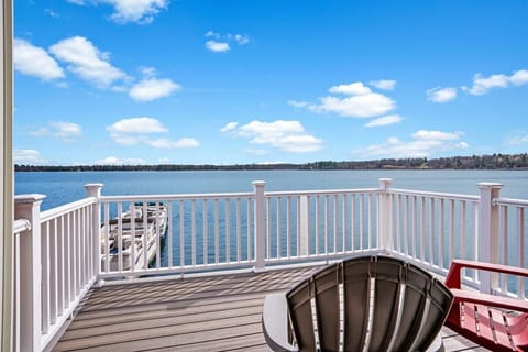 Private Deck overlooking Fife Lake