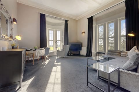 Our stunning lounge, stuffed with original features & offering incredible views!