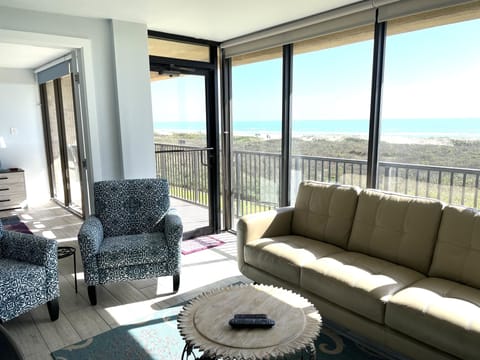 Beachfront Living 