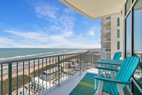 Enjoy the ocean breeze, the sound of perpetual waves, the sunrises and moonrises