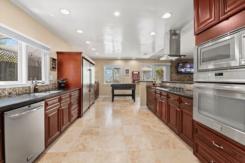 Premium appliances make preparing meals and clean up a breeze
