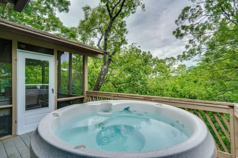 Osage Beach Vacation Rental | 3BR | 3.5BA | Steps Required | 2,024 Sq Ft