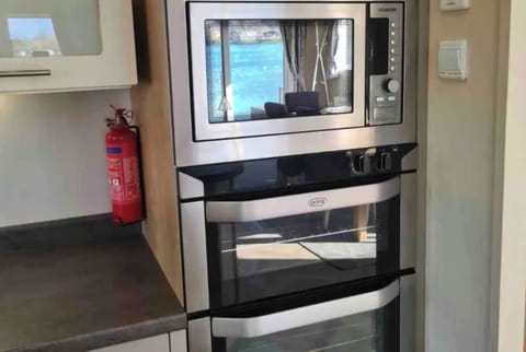 Full size oven 