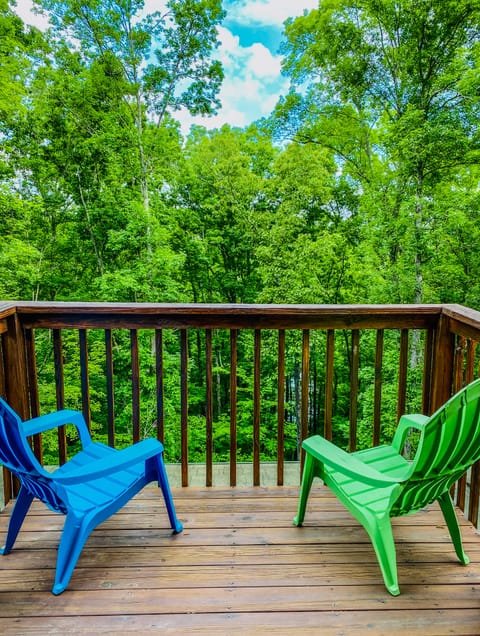 Upstairs balcony view.