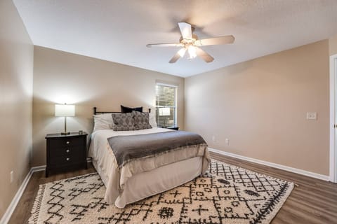 Comfy Queen Size Bed