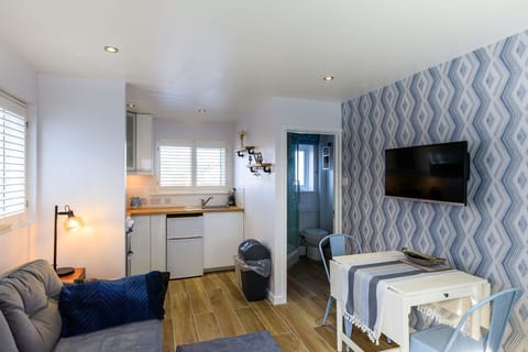 Lounge / Diner / Kitchen