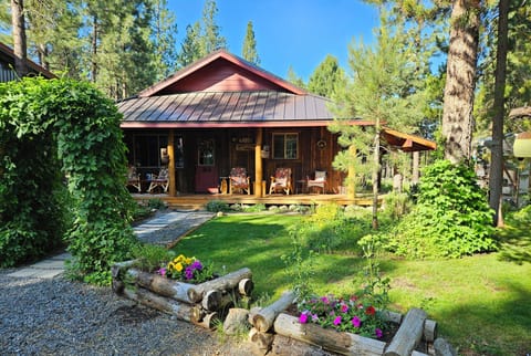 Front porch deck with chairs 