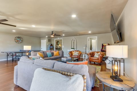 Eucha Vacation Rental | 4BR | 3BA | Steps to Enter | 3,000 Sq Ft
