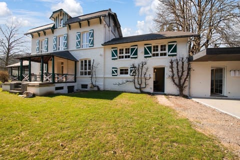 Holiday Home Exterior [summer]