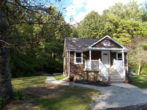 Front and side of Middle Mountain Cottage.  Convenient parking in front.  