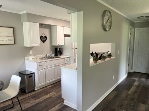 Entrance to the kitchen from the living room.