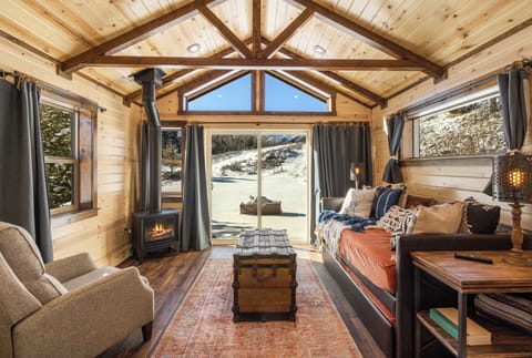 Amazing natural lighting and incredible views in the living room