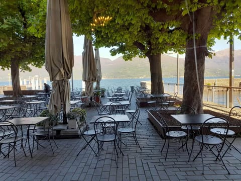 Apartment, 1 Bedroom, Smoking, Garden View | Outdoor dining