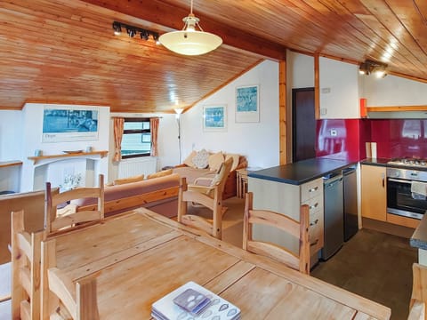 Dining Area | 27 Aviemore Holiday Park, Aviemore