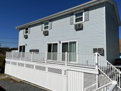 Rear Common Area