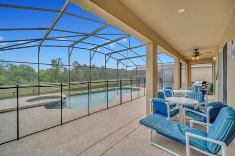 Amazing pool with South facing views! 
Enjoy swimming and grilling with family.