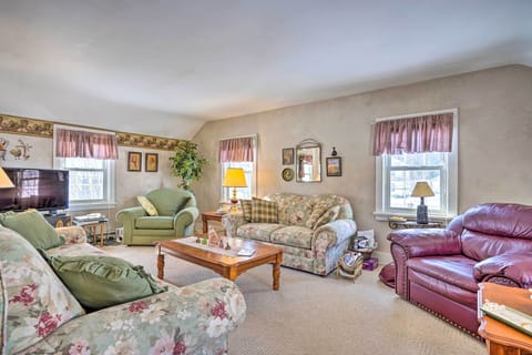 Mayville Vacation Rental | 2BR | 1BA | 850 Sq Ft | Steps Required