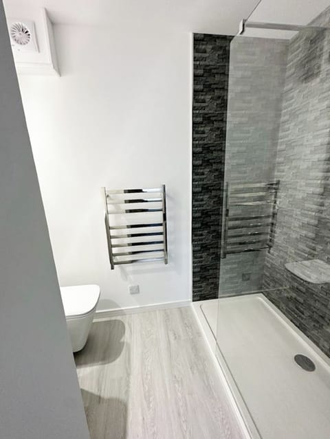 Comfort Double Room | Free WiFi, bed sheets