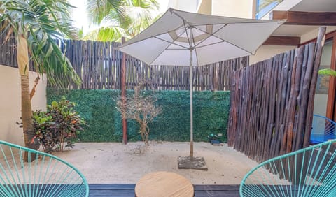Nikte Unit 1 Studio Patio