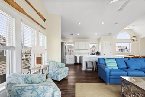 MS20: Soundset | Top Level Living Area