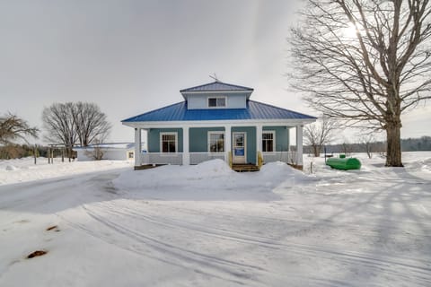 Rumely Vacation Rental | 3BR | 1BA | Stairs Required | 2,200 Sq Ft