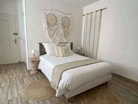 Premium bedding, Select Comfort beds, blackout drapes, soundproofing