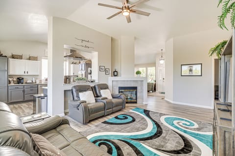 Living Room | Free WiFi