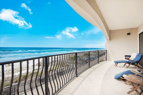 Villa Coyaba 202 balcony views