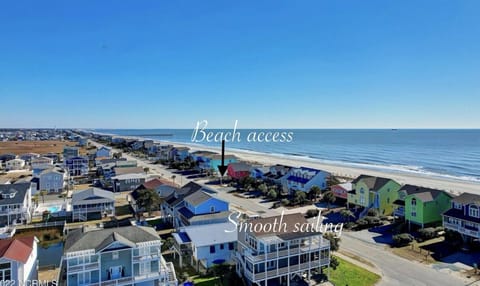 Located just a short walk (90 seconds) from the nearest beach access point. 