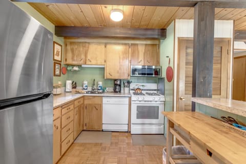 Room, Indoors, Flooring, Kitchen, Furniture