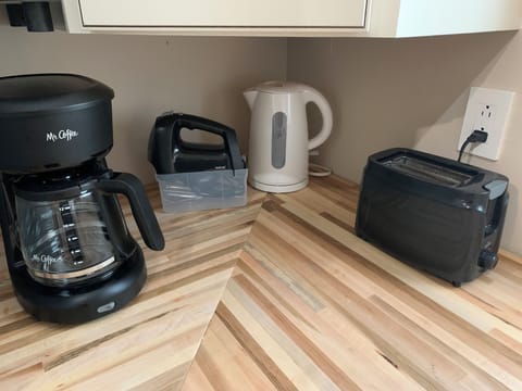 Kitchen Appliances (Incl. Keurig)