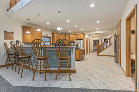 5 person bar top, island, 2 French door refrigerators with reverse osmosis!