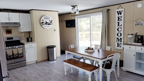 Dining Room/Patio Door to Deck