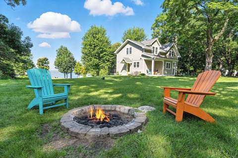 Fire pit with chairs!