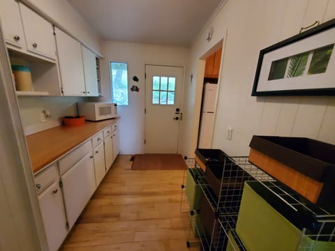 Extra room for food prep or groceries.