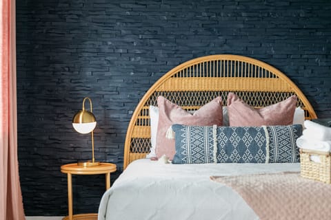 Queen bed. Sound machine. Cozy linens. Blackout blinds.