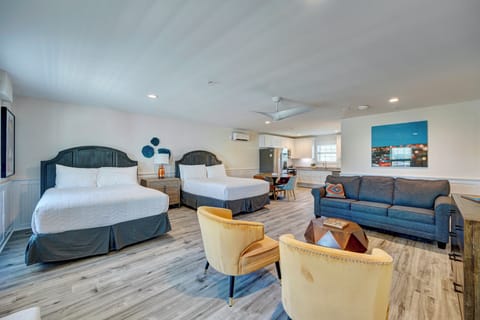 Suite 102