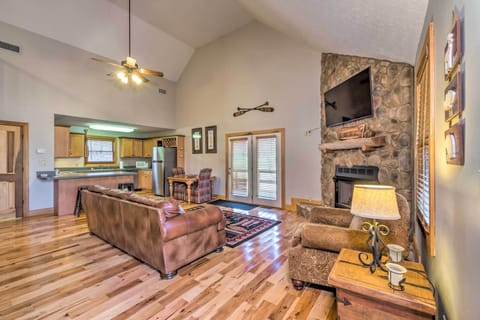 Living Room | Central A/C & Heating