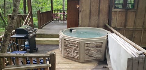 Hot Tub and Grill on Deck