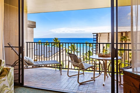 Lounge on the Private Lanai