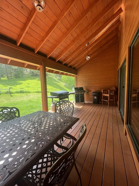 Back covered deck view.