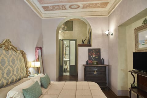 Superior Double or Twin Room | Individually decorated, individually furnished, iron/ironing board