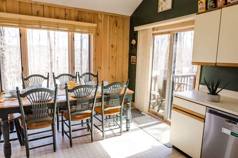 Enjoy meals with a view!