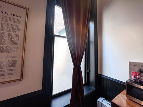 Superior Room, 1 King Bed, Refrigerator & Microwave | City view