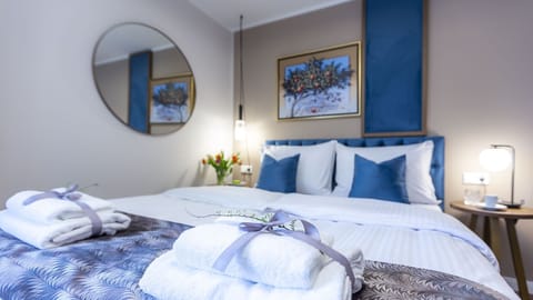 Classic Double Room | Desk, free WiFi, bed sheets