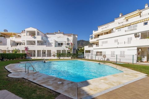 Holiday Home Swimming Pool