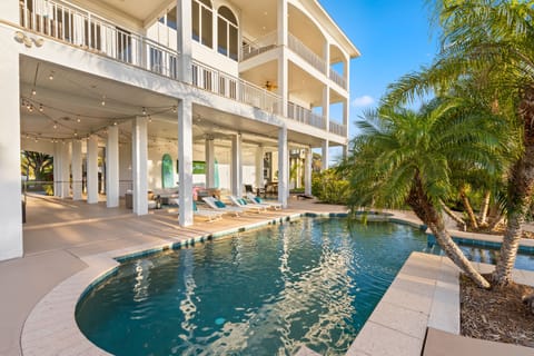 Make your co-workers jealous of your vacation tan.