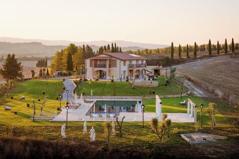 Building Exterior, Garden, Outdoor, Pool, Scenic View
