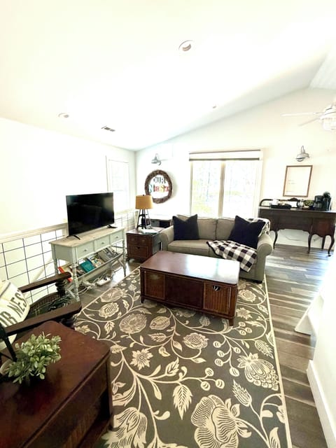 Welcome!  Cozy elegance awaits you in our guest space. Sofa bed available.